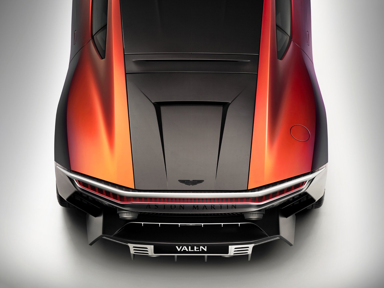 vehicle，automobile，Aston Martin.，Sports car，