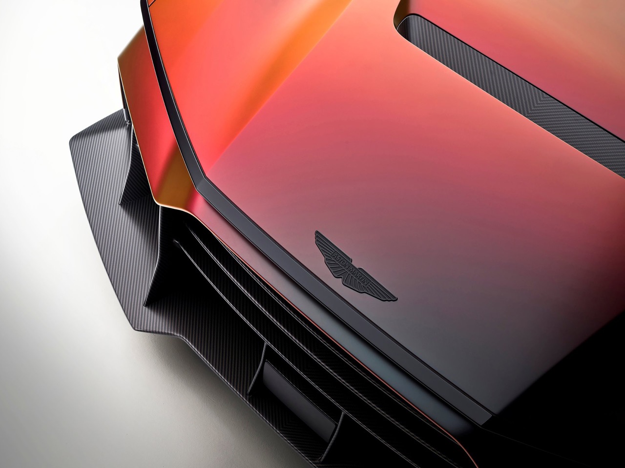 vehicle，automobile，Aston Martin.，Sports car，