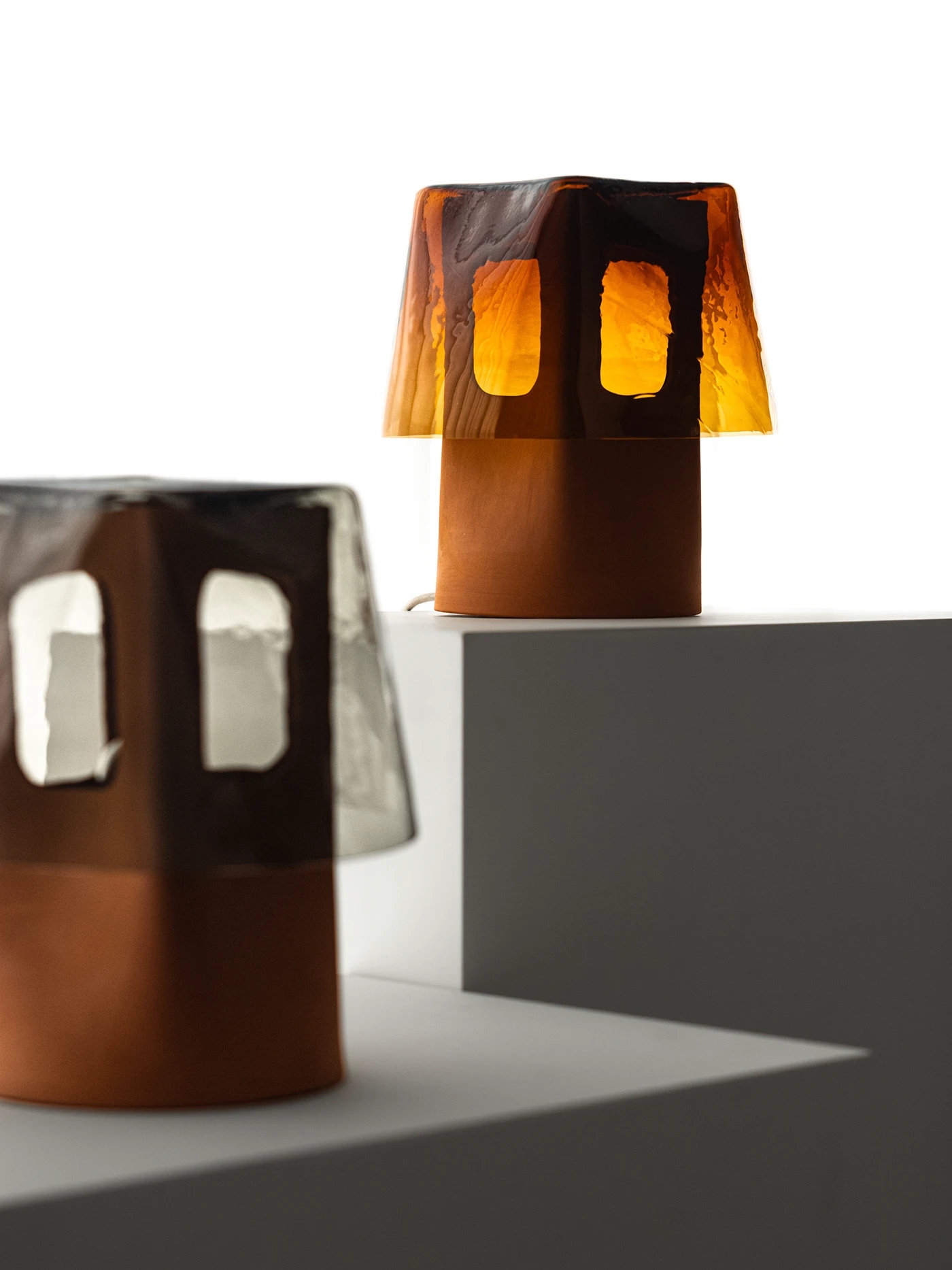 The Mesia Lamp，Ceramic table lamp，Hand blown glass，Mediterranean Wind，Process lamps and lanterns，