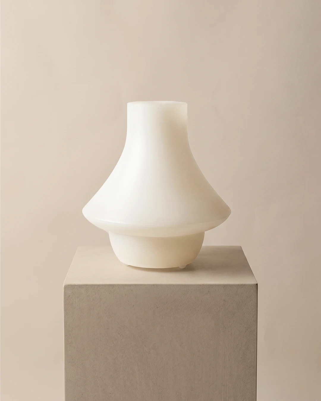 Llar，Snowflake Stone，Lighting tools，Sculptural sense，