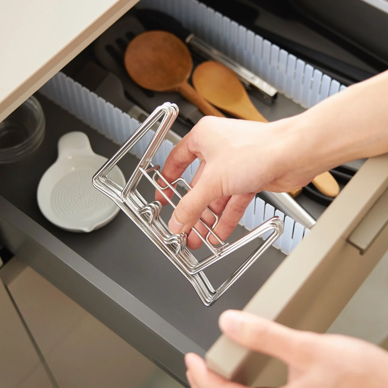 Slim Fold Dish Rack，Foldable，Save space，304 stainless steel，Patented spring structure，