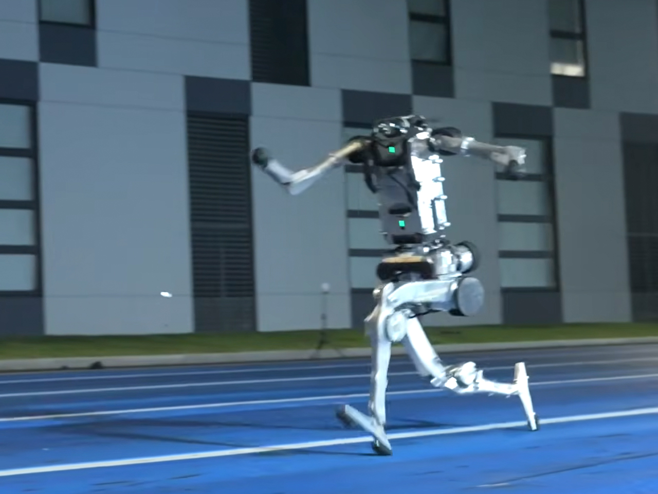 Beyond human limits，Space Tree，Unitree Superman，Humanoid robot，