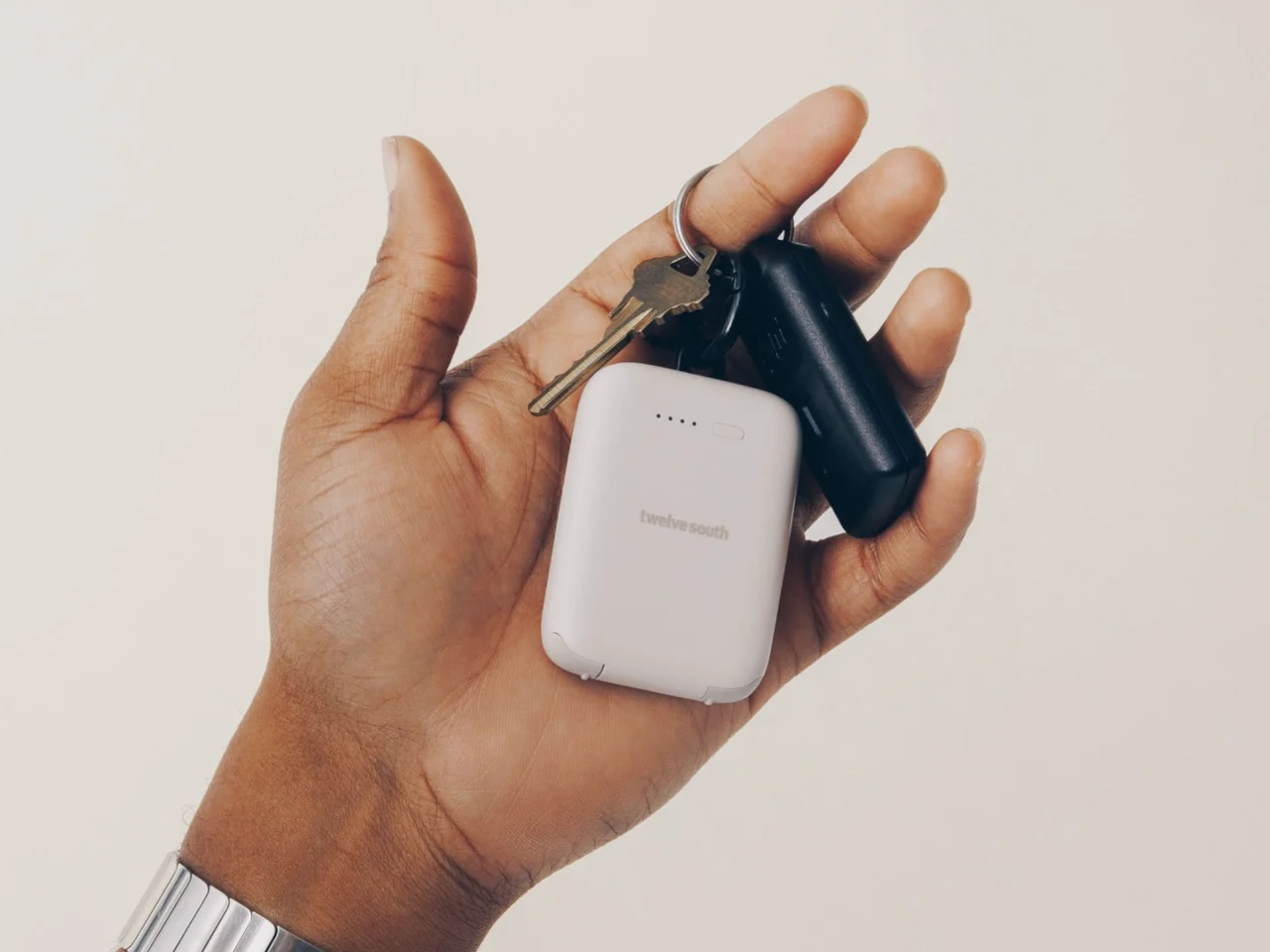 PowerClip，portable battery，USB-C，Carry-on equipment，