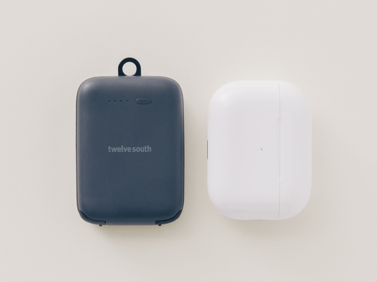 PowerClip，portable battery，USB-C，Carry-on equipment，