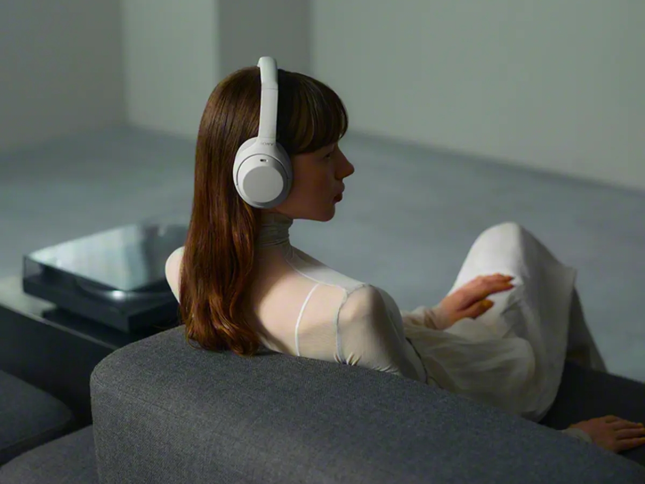 headset，Sony，WH‑1000XM4C，electronic product，