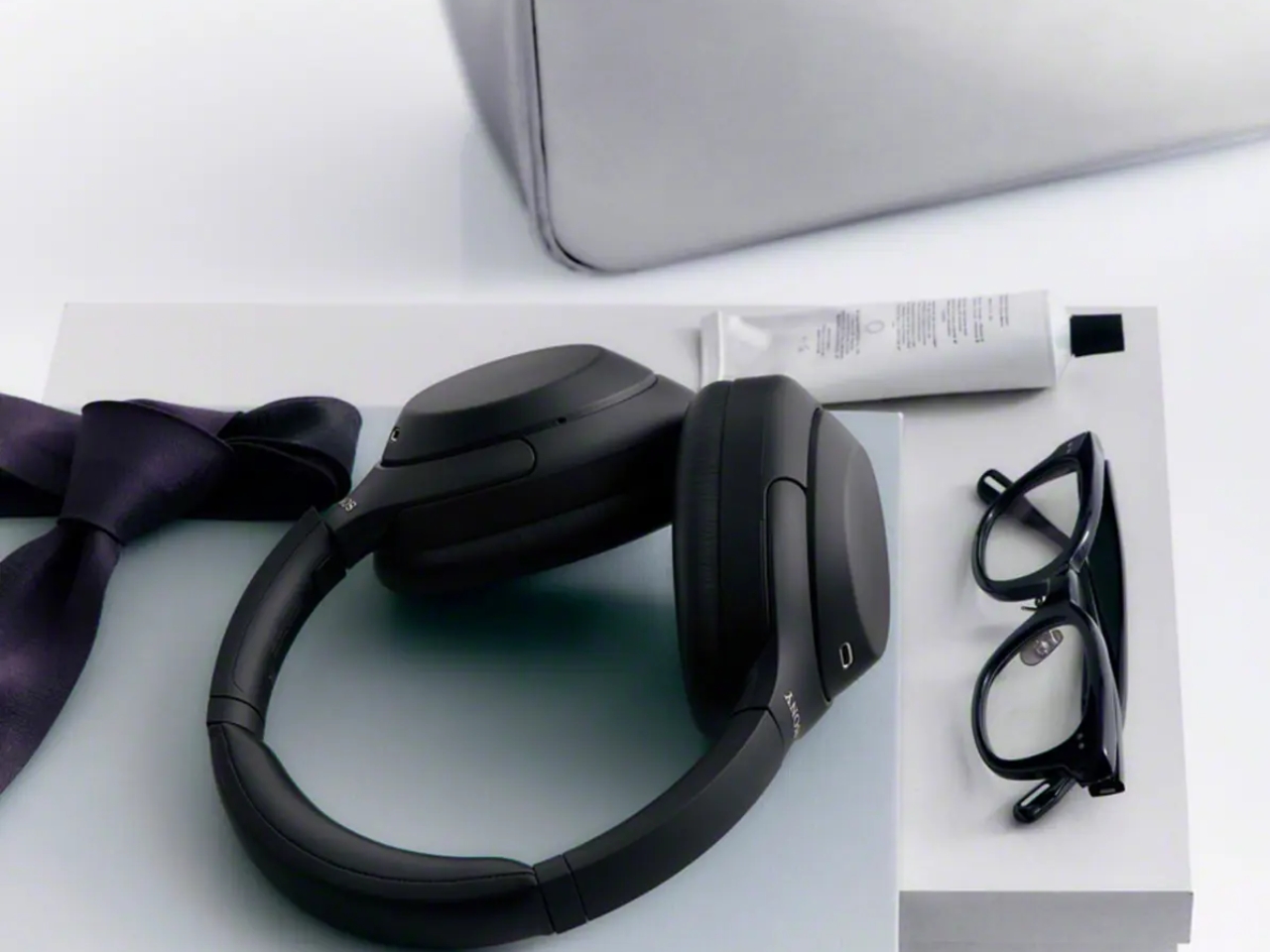 headset，Sony，WH‑1000XM4C，electronic product，