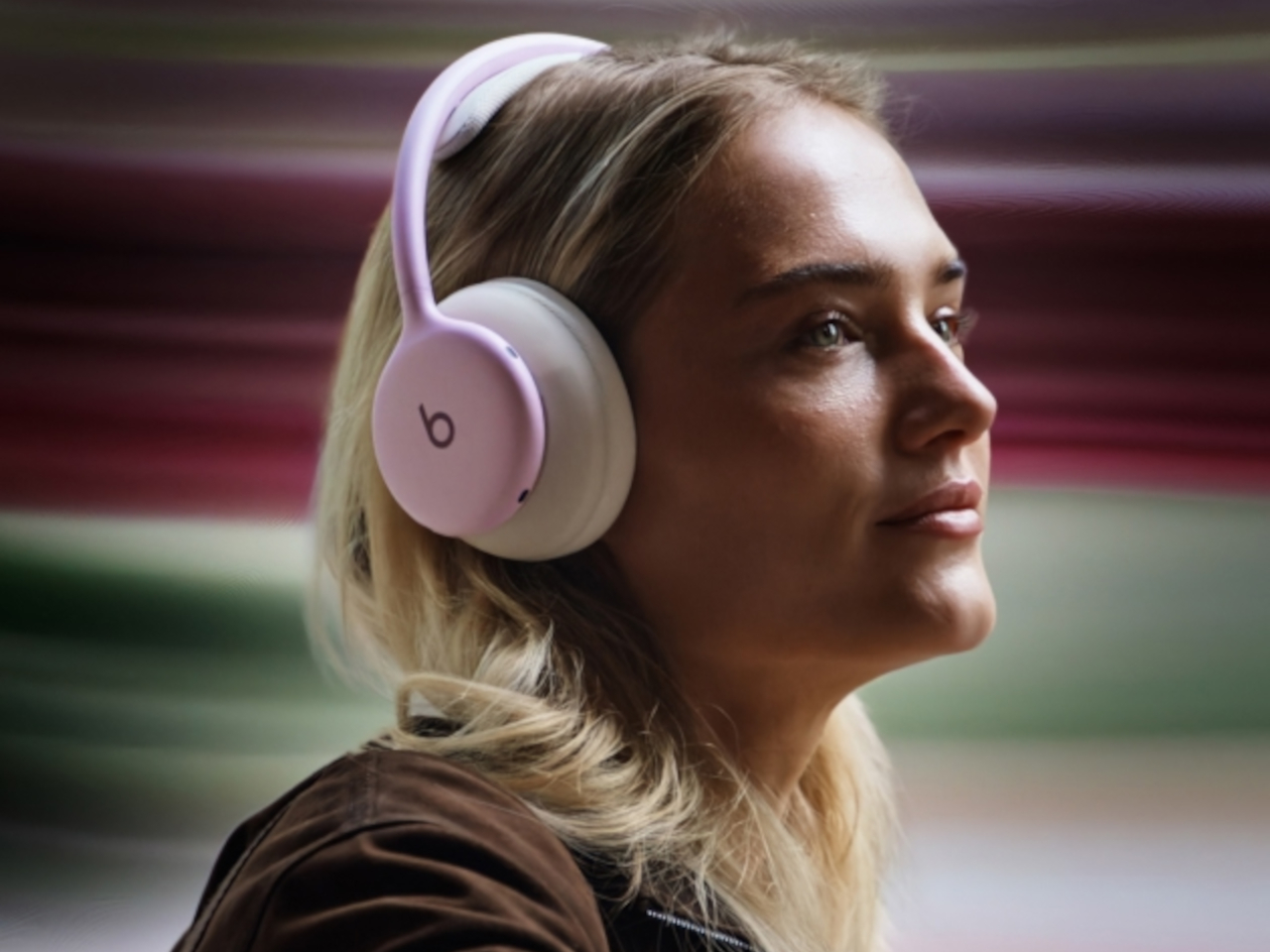 headset，Digital，Beats 360，electronic product，
