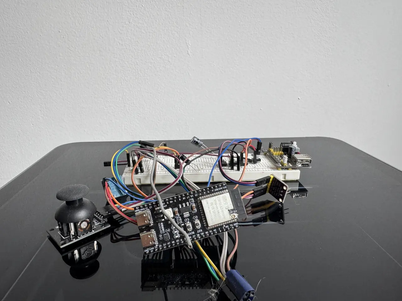 Aqnazar Arysbek，alarm clock，Open source firmware，3D Printed Shell，