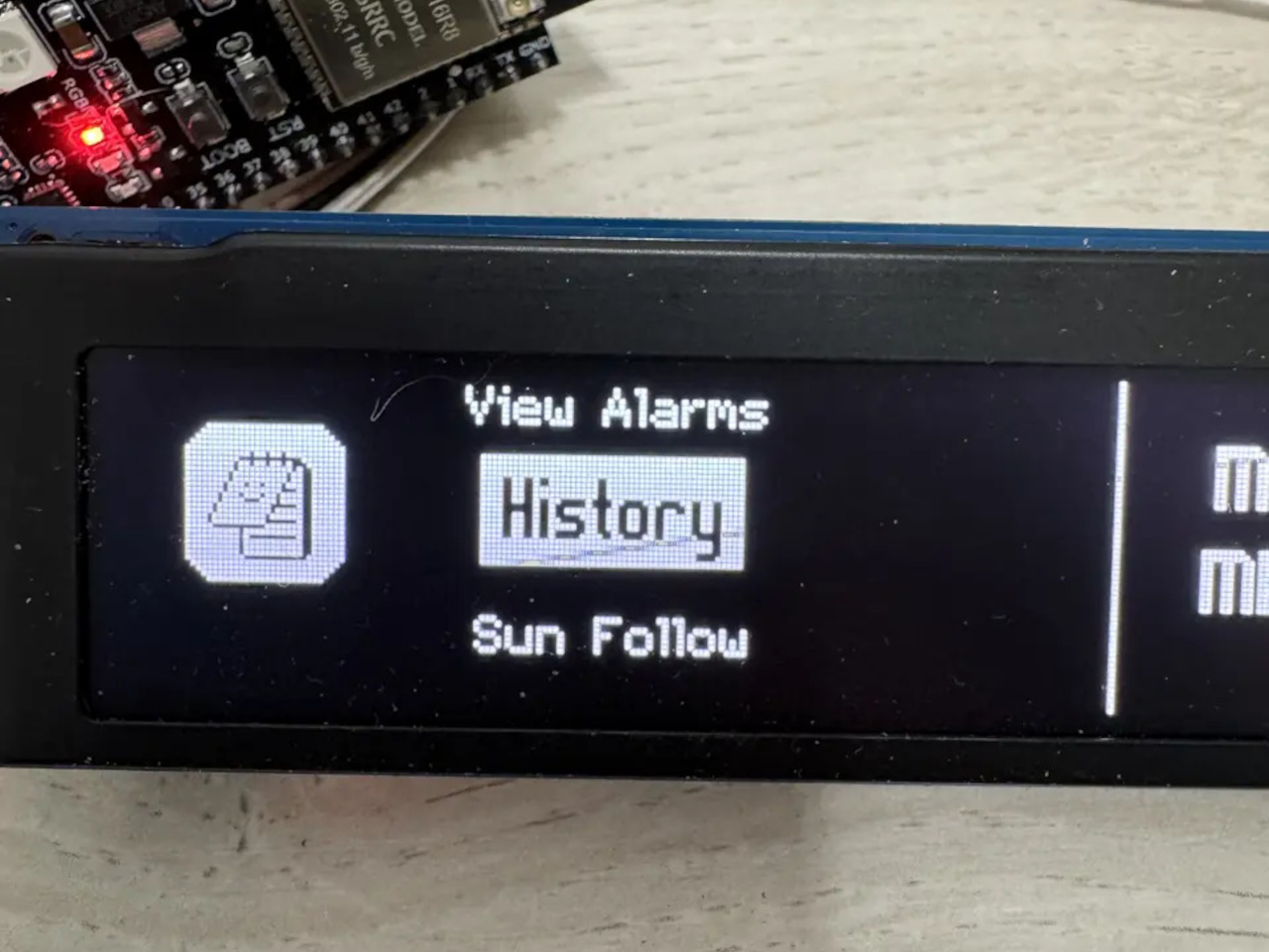 Aqnazar Arysbek，alarm clock，Open source firmware，3D Printed Shell，