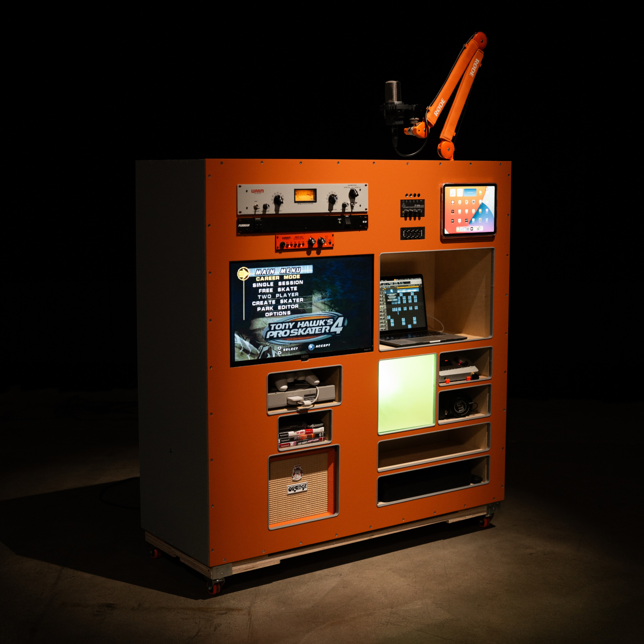 ToyBox，Custom Music Production Desk，Synthesizer Cabinet，Desktop Ecosystem，