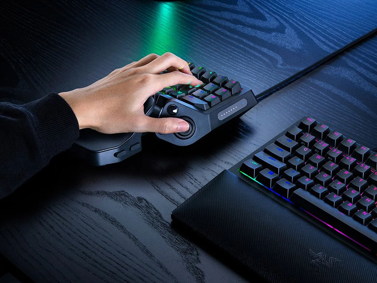 Digital，electronic product，Gaming keyboard，Thunder snake，Tartarus V2 Pro，