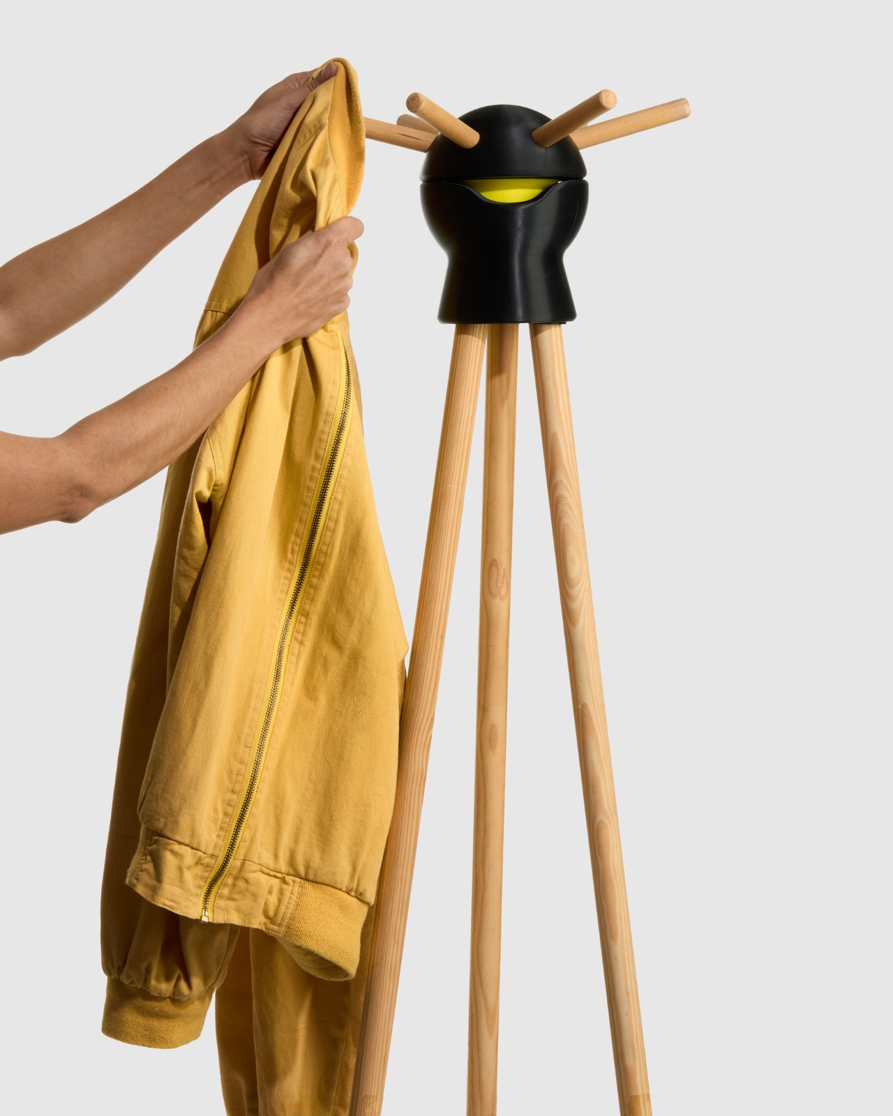 originality，furniture，Smile，Floor Coat Rack，