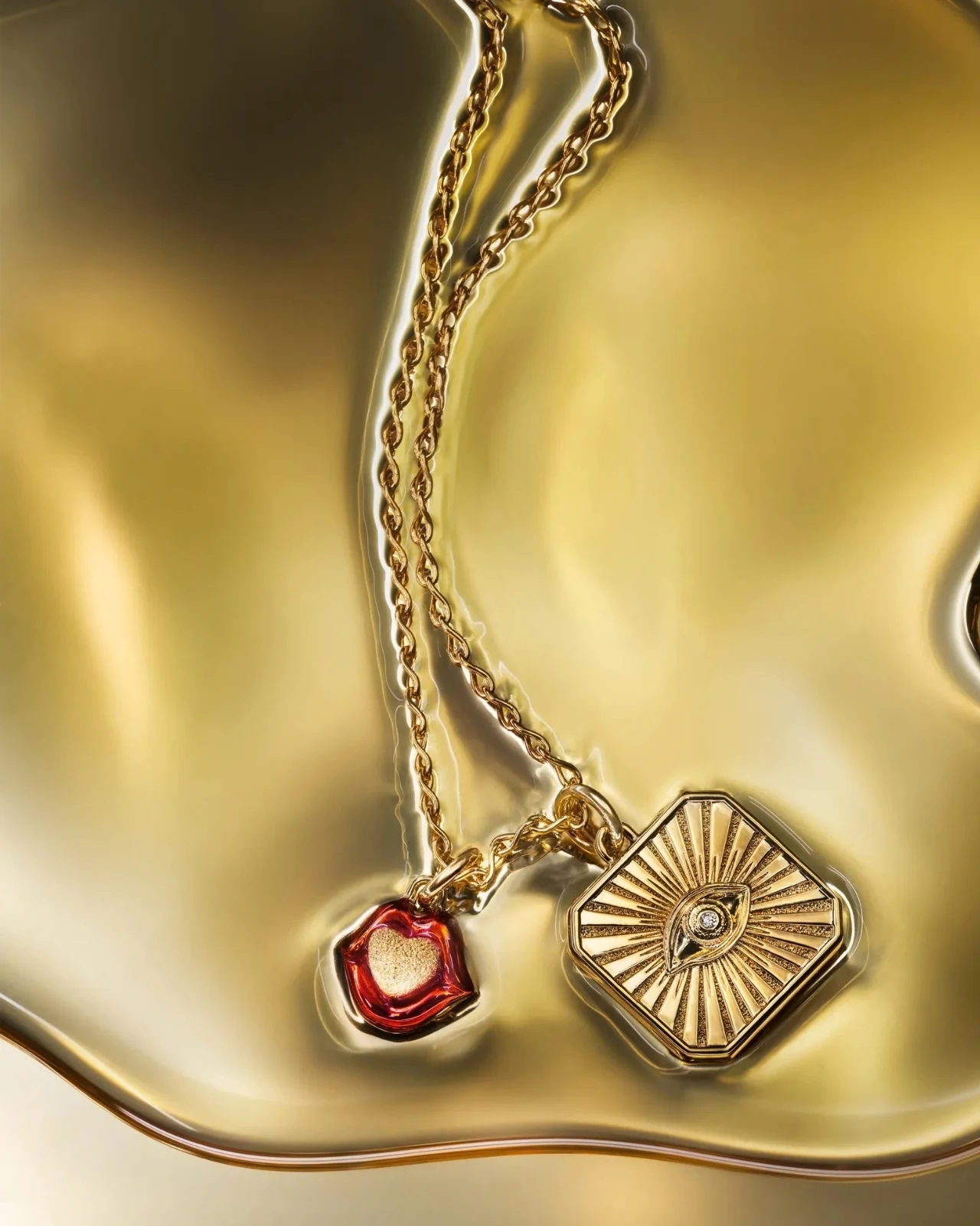 jewelry，originality，PANDORA，Pat McGrath，
