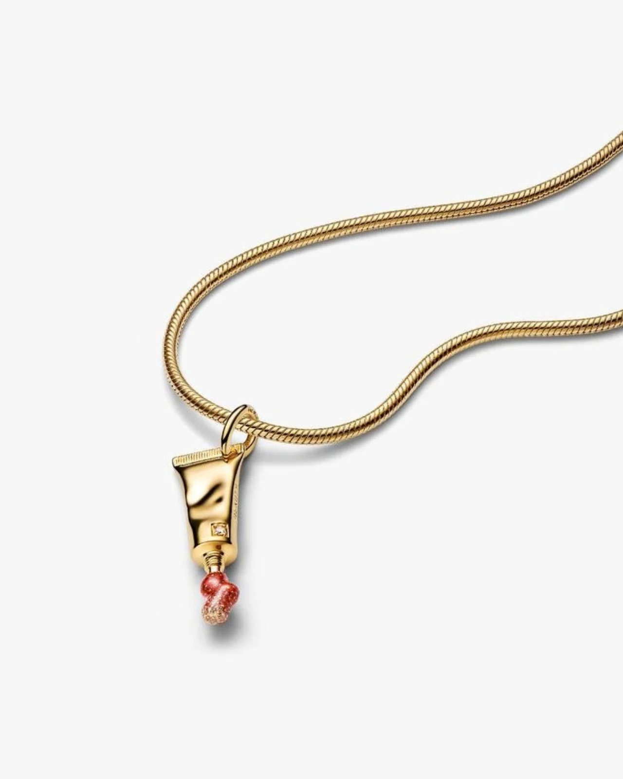 jewelry，originality，PANDORA，Pat McGrath，