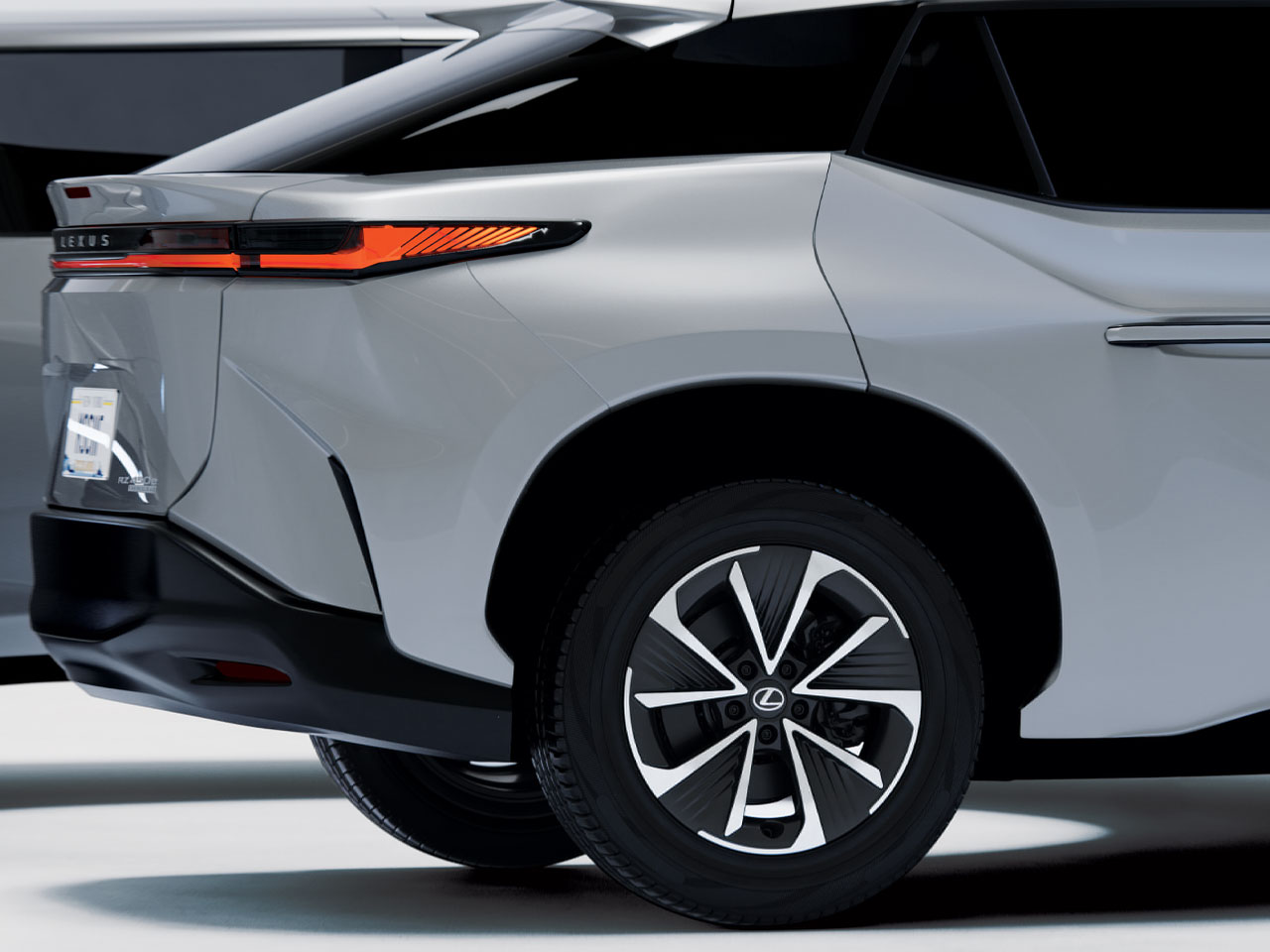 vehicle，automobile，MSCHF，LEXUS，
