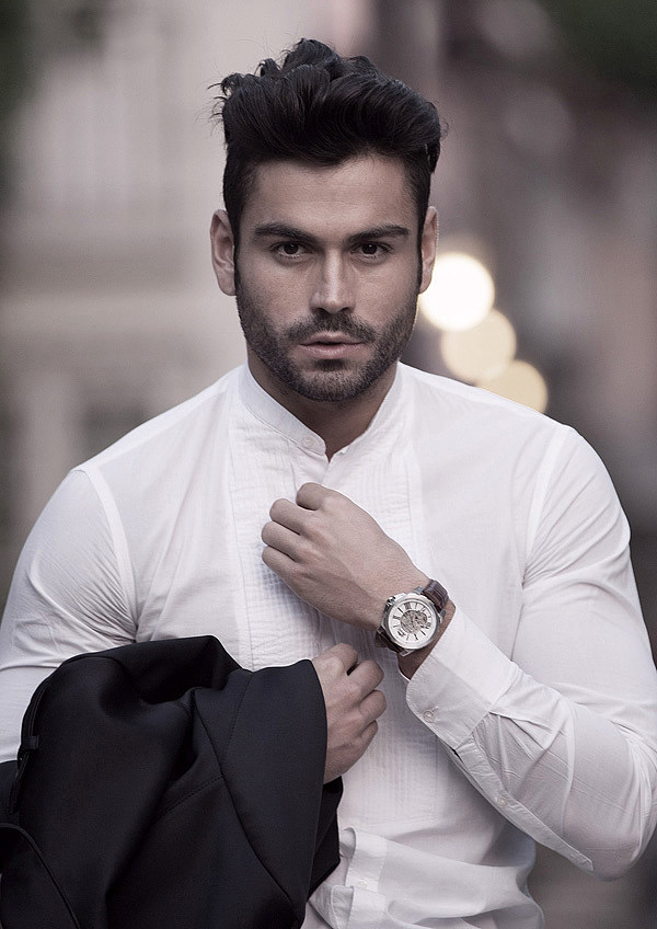 Wrist watch，Mechanical watch，griffin，man，Accessories，surface，