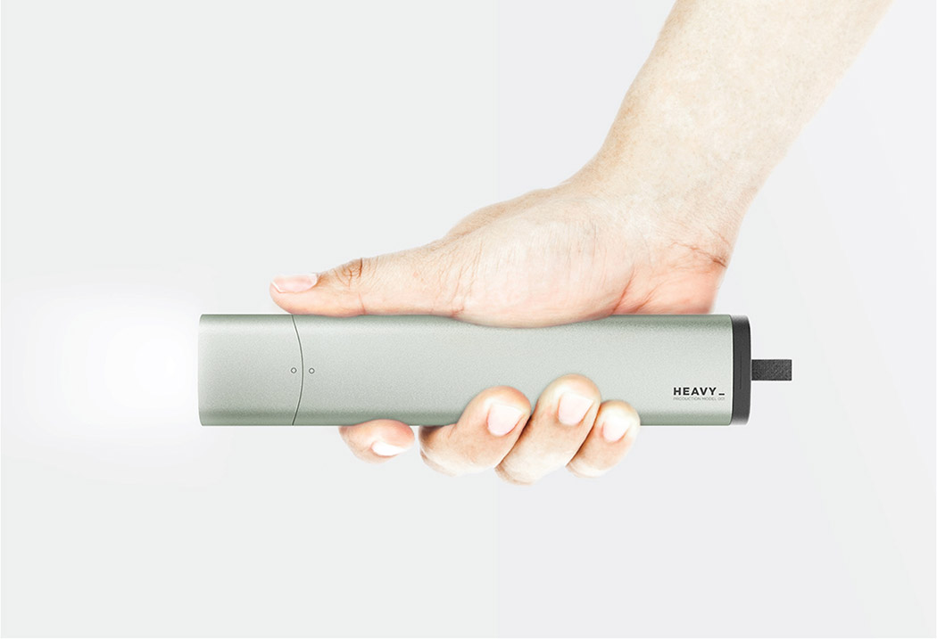 Chewing gum，household electrical appliances，sketch，silver，rotate，Flashlight，