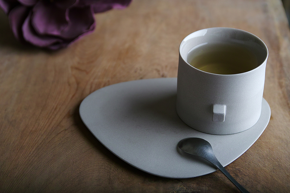 white，teacup，CHUNTSO LIU，