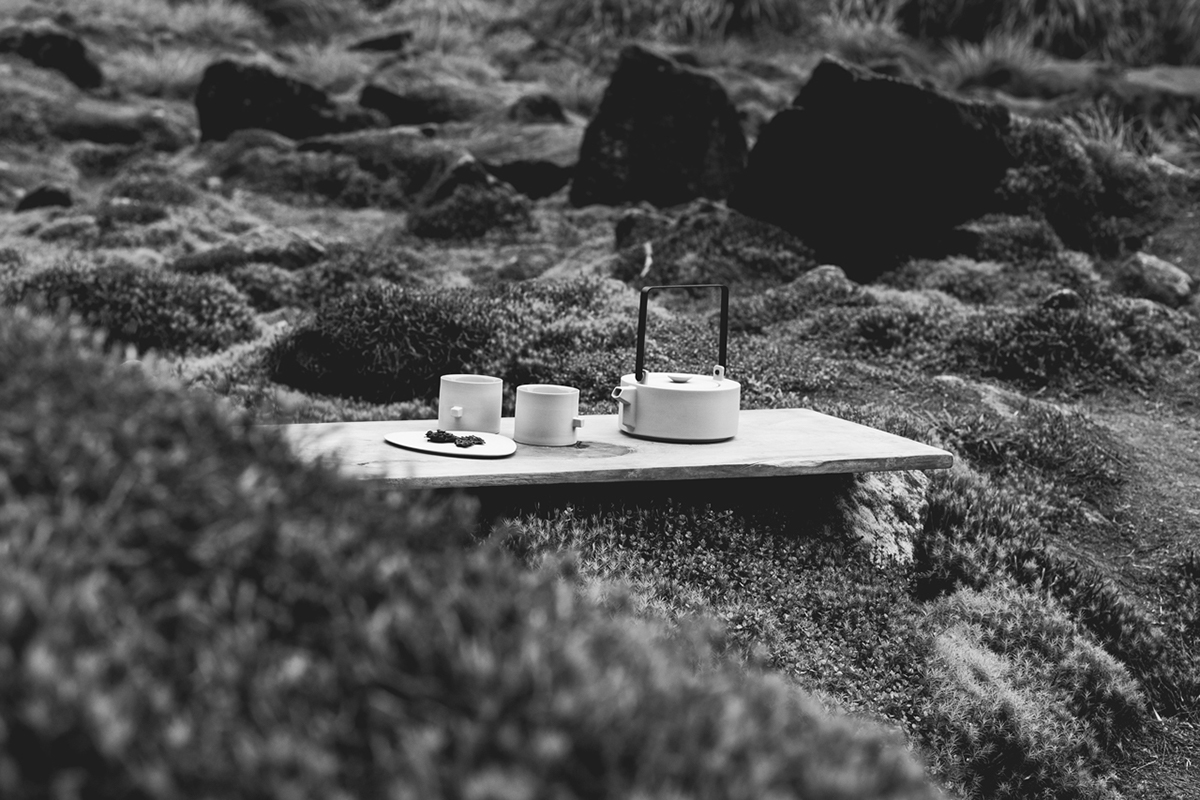 white，teacup，CHUNTSO LIU，