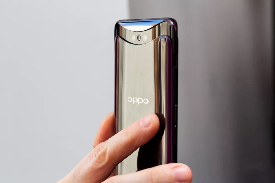 OPPO，mobile phone，level of appearance，high definition，