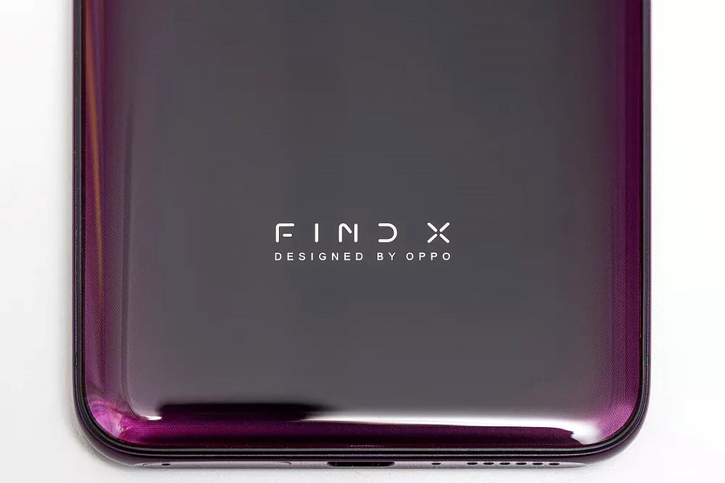 OPPO，mobile phone，level of appearance，high definition，