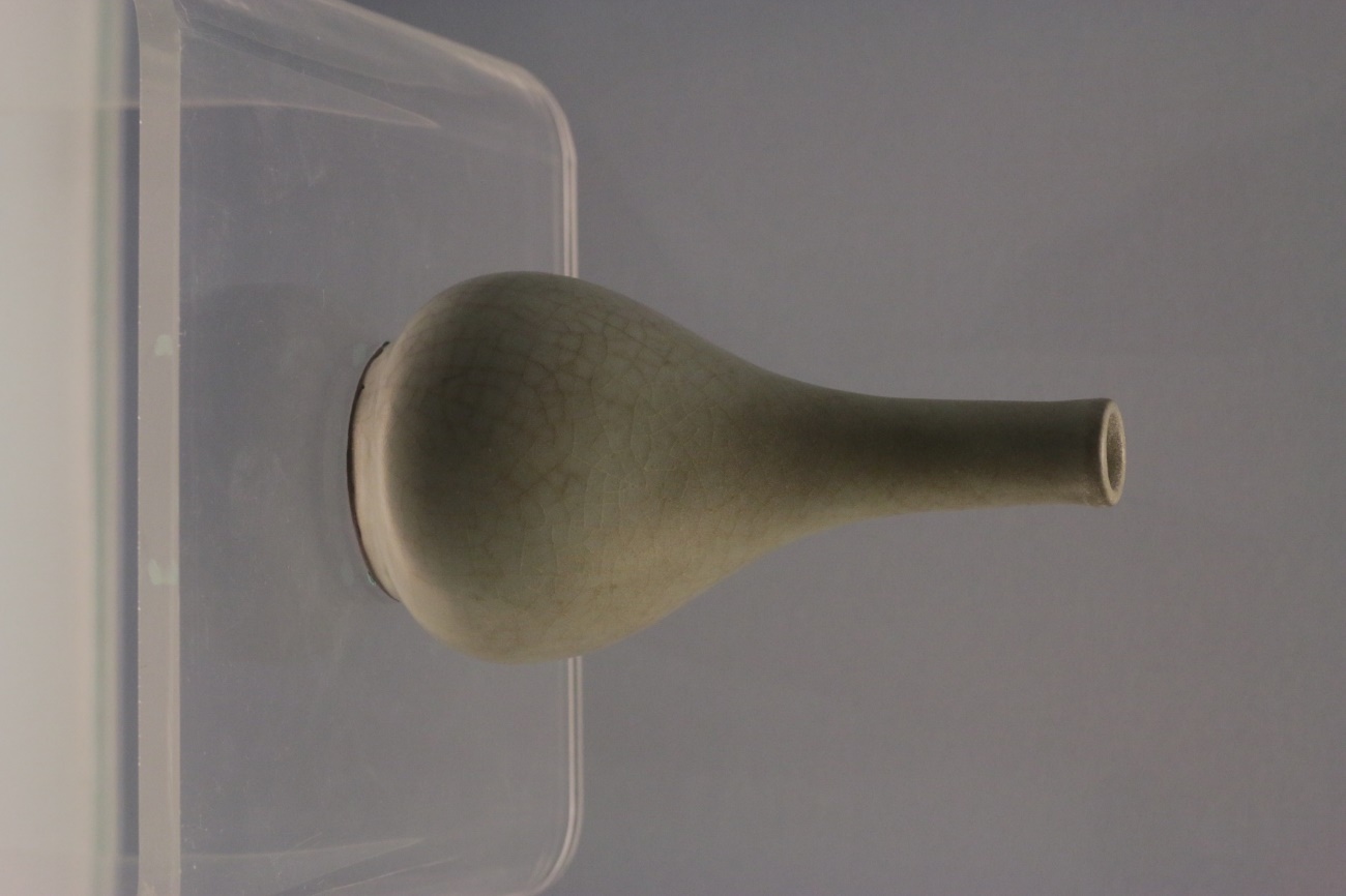 Cultural Relic，Porcelain，bronzeware，Blue and White Porcelain of Yuan Dynasty，blue and white porcelain，auspicious clouds，feastful，Chinese style，Chinese elements，pulm vase，