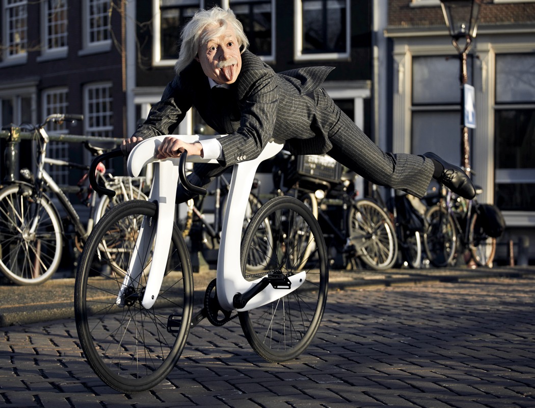 Bicycle，PI，p，white，traffic，