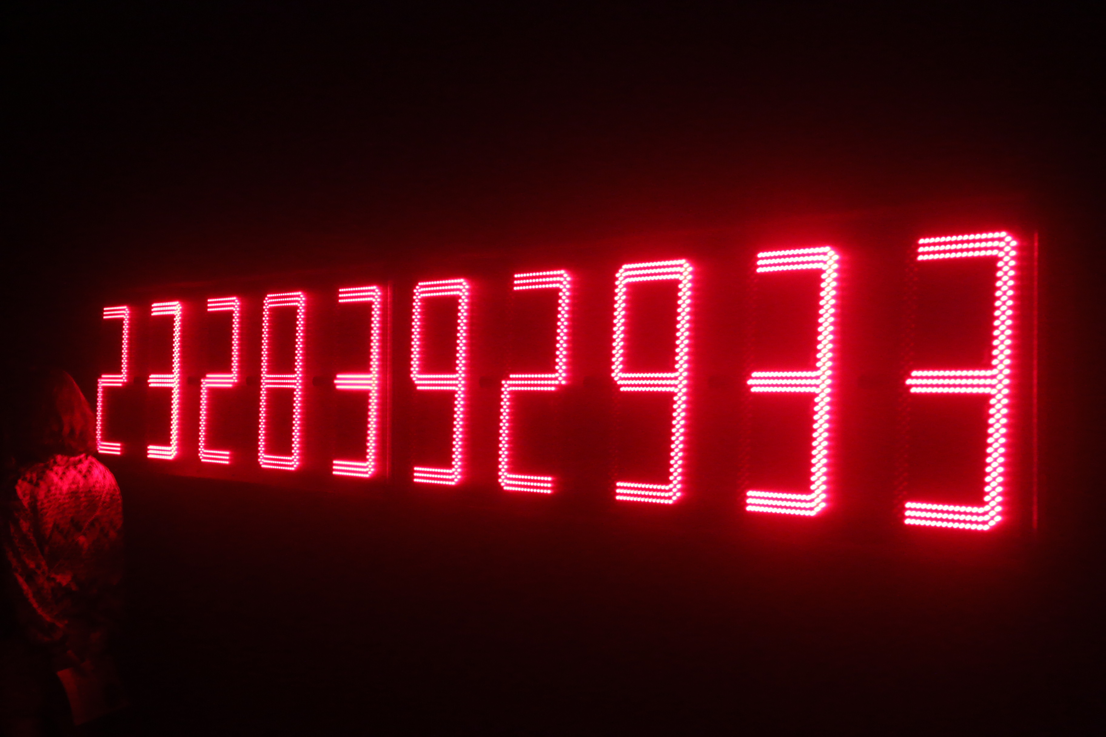 Art，Abstract art，Modernism，Contemporary Art，Marc Newson ，Jet aircraft，vase，flower，Porcelain，originality，Brain hole，Sculpture，Realistic，