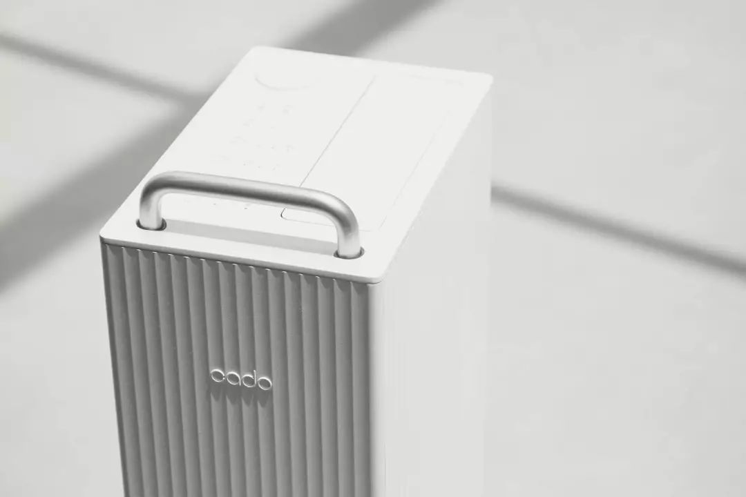 dehumidifier，Pitman style，Minimalist design ，