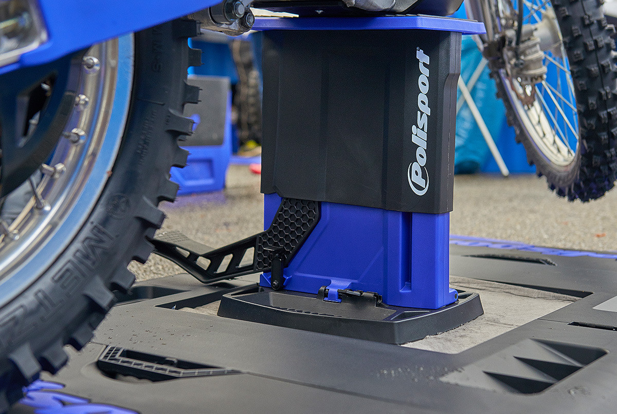 Police sport，Motorcycle accessories，product design，2017 red dot award，