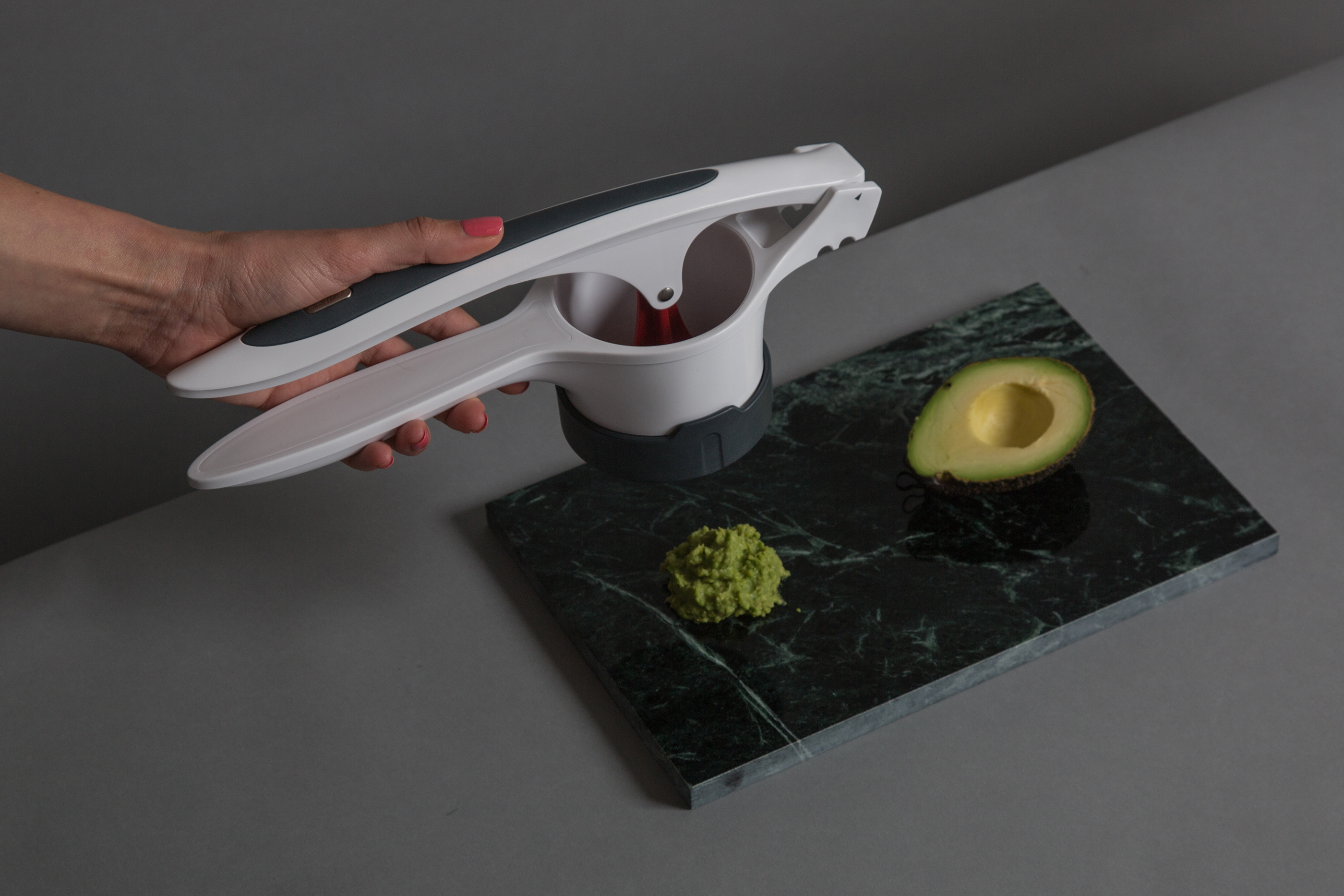 Vegetable and fruit mud press，