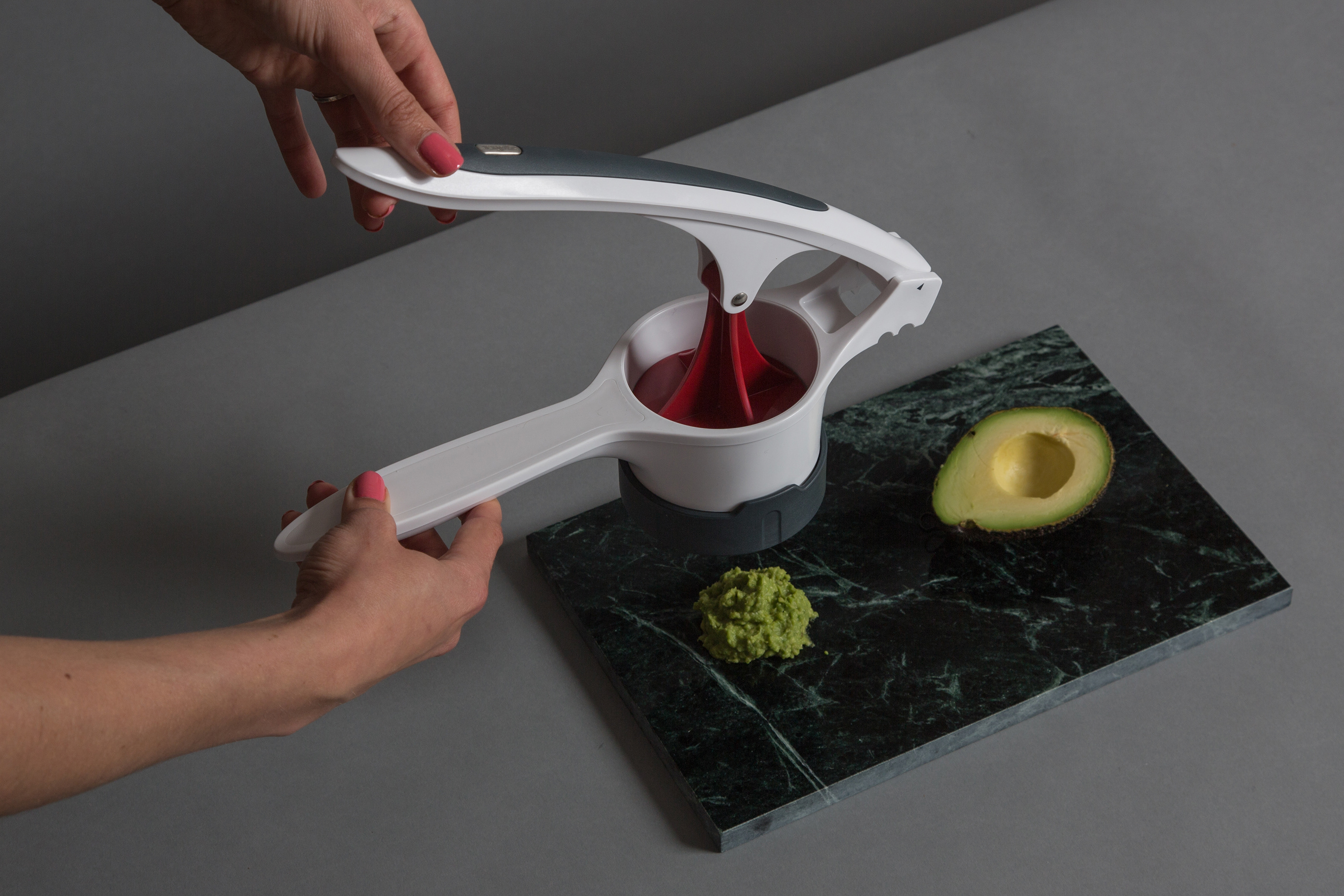 Vegetable and fruit mud press，