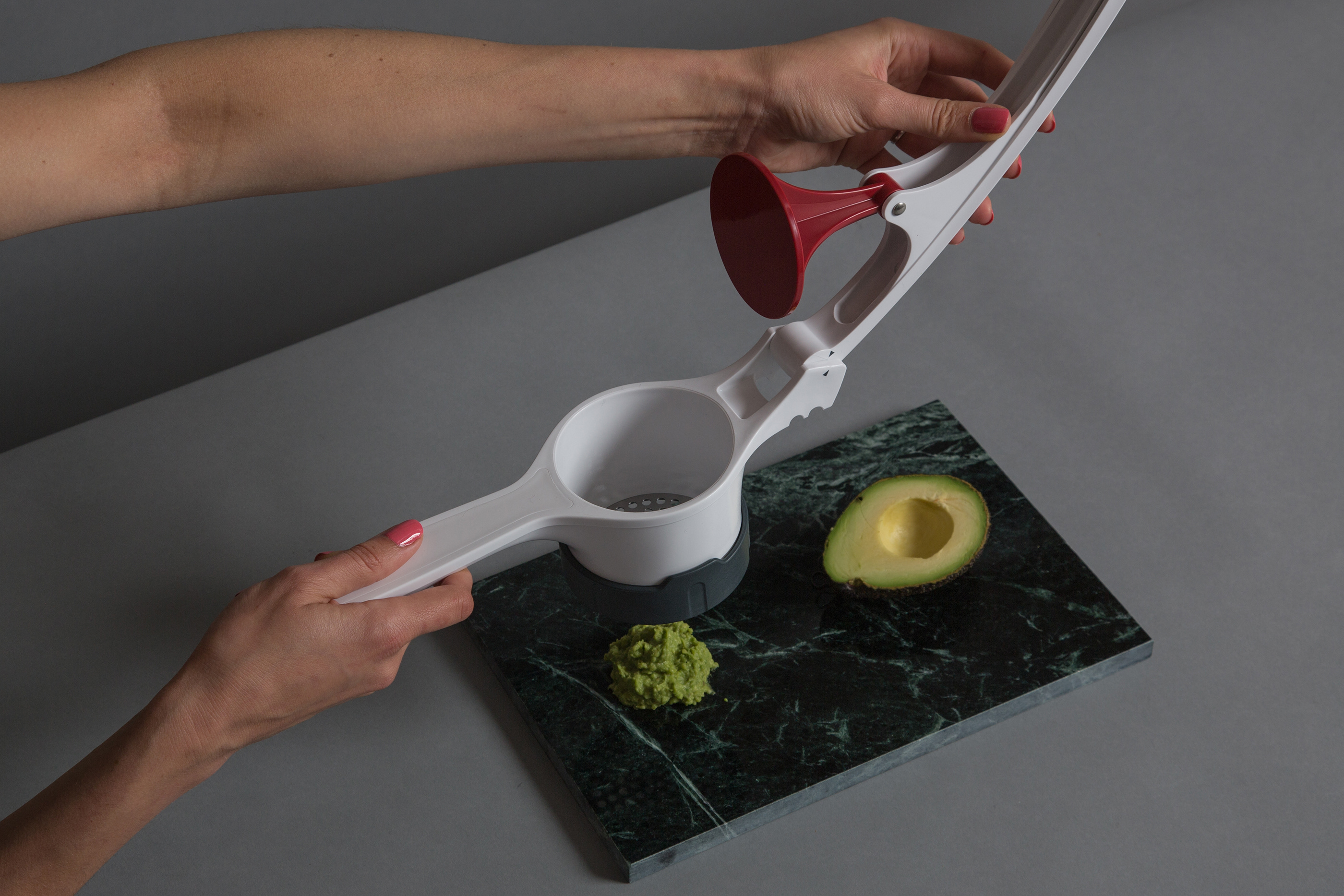 Vegetable and fruit mud press，