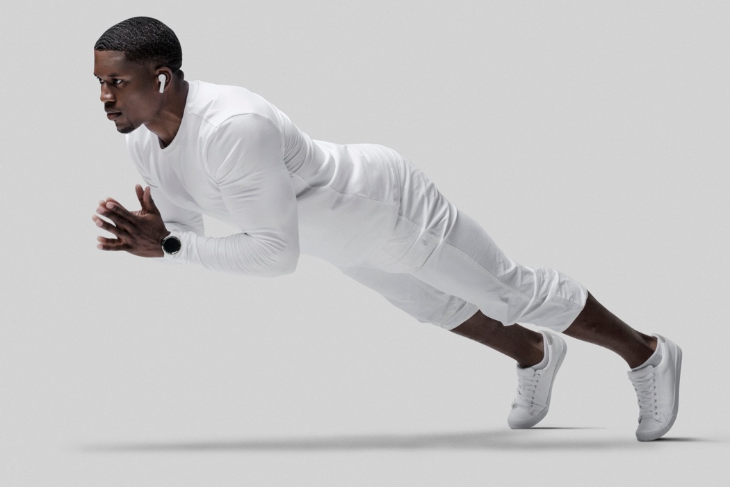 headset，Touch ，intelligence，