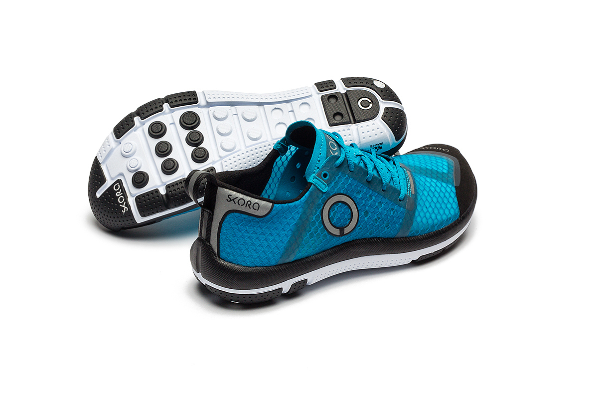 sneakers，SCORA，