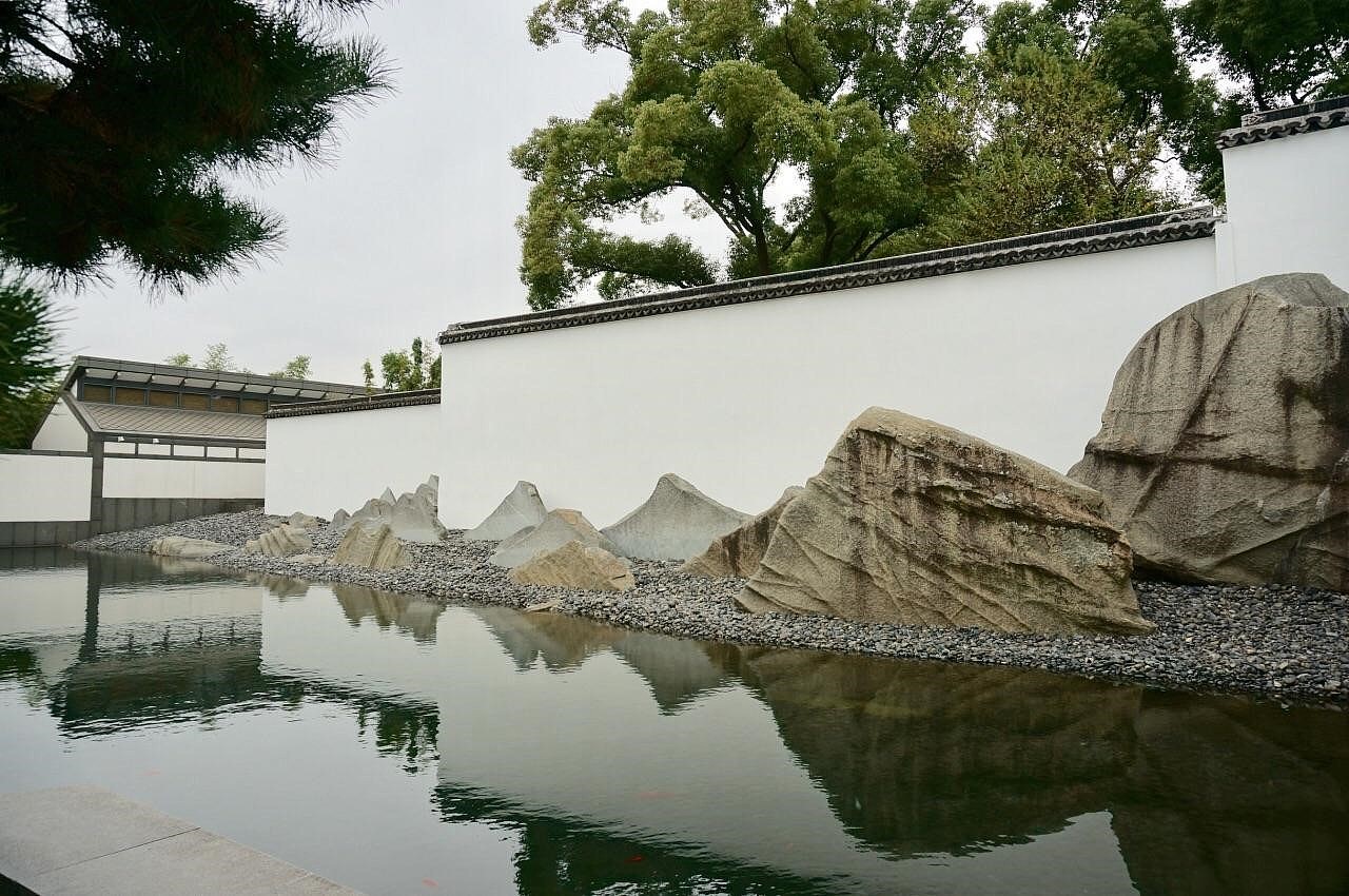 Building interior，museum，Chinese style，Chinese elements，Modern style，Postmodernism，Suzhou，south of the lower reaches of the Yangtze River，traditional culture，gardens，Suzhou Gardens，a region , where the cultivation of rice and the breeding of fish flourish，