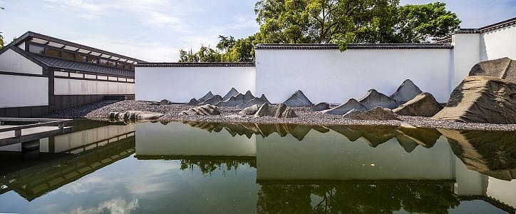 Building interior，museum，Chinese style，Chinese elements，Modern style，Postmodernism，Suzhou，south of the lower reaches of the Yangtze River，traditional culture，gardens，Suzhou Gardens，a region , where the cultivation of rice and the breeding of fish flourish，