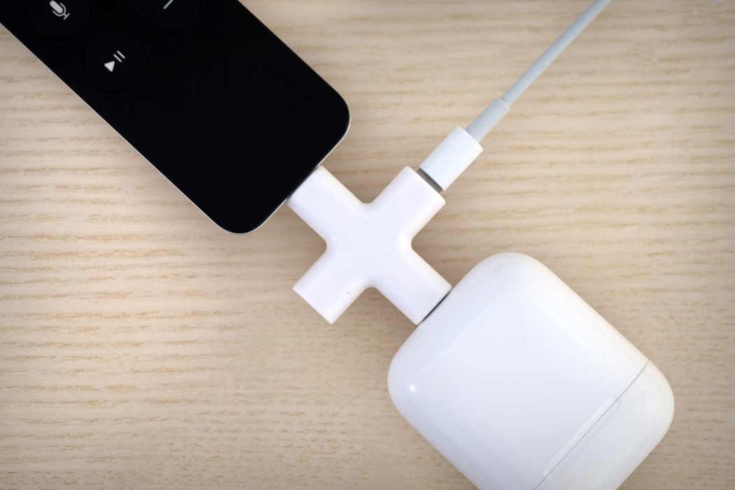 Multi port，Charge to，lightning，