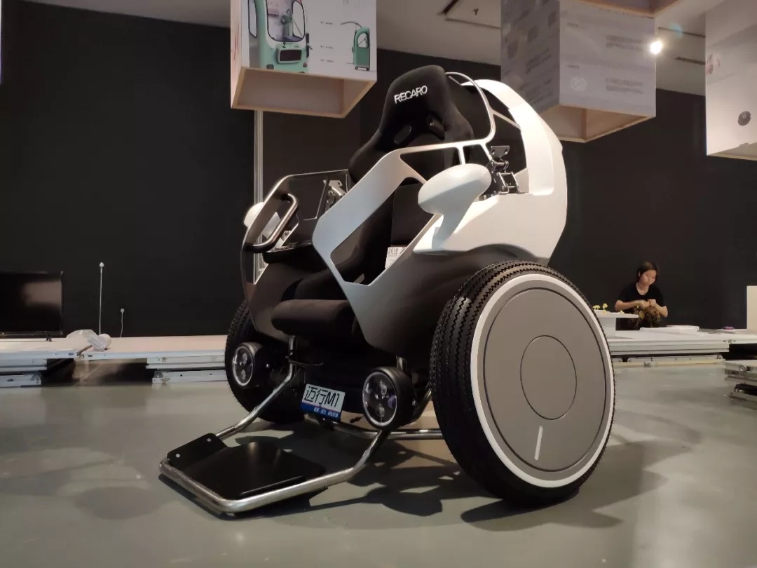 Carry on bag，Kit service system，interactive，Home design，electric vehicle，