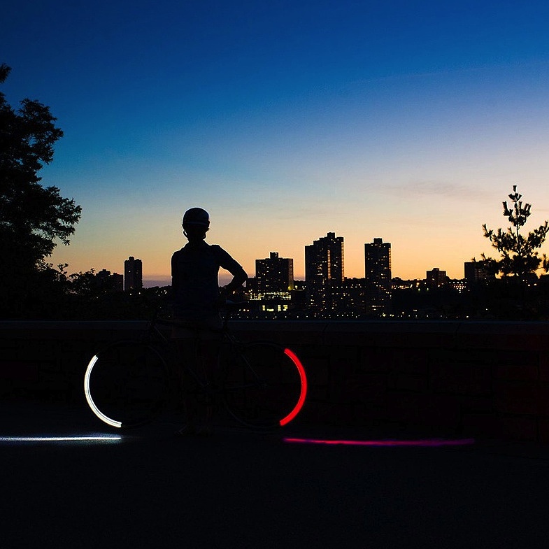 Bicycle，luminescence，Outdoor sports，vehicle，