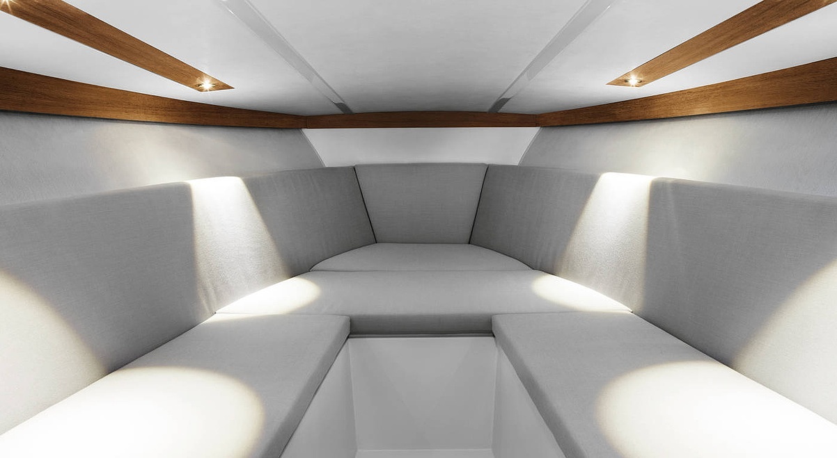 industrial design，outdoor sport，vehicle，yacht，