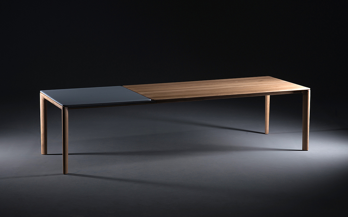 桌子，Domagoj Kunic，Neva table，