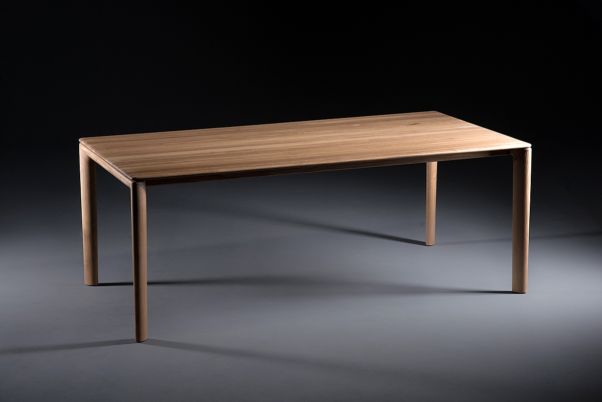 桌子，Domagoj Kunic，Neva table，