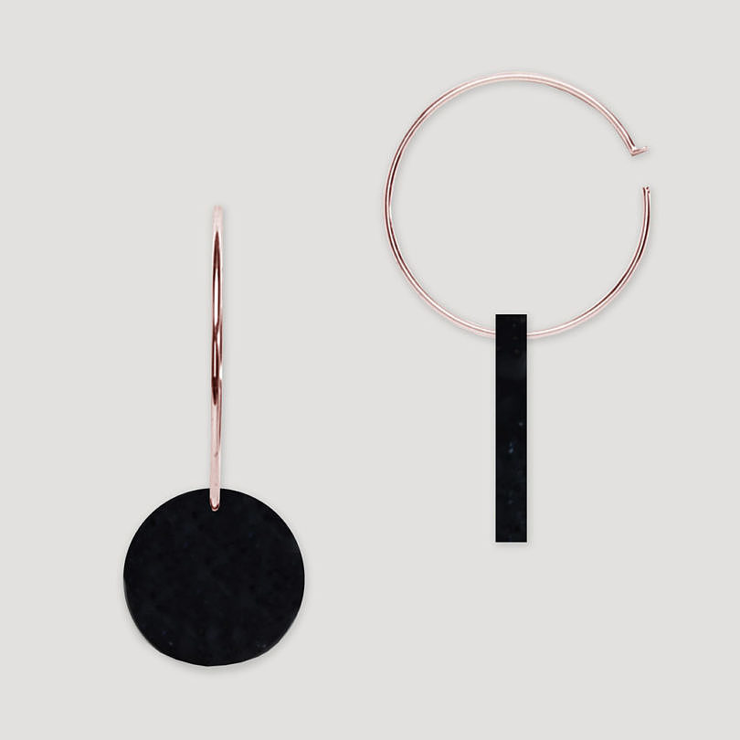 jewelry，brass，Black leather，Marble，Minimalist，