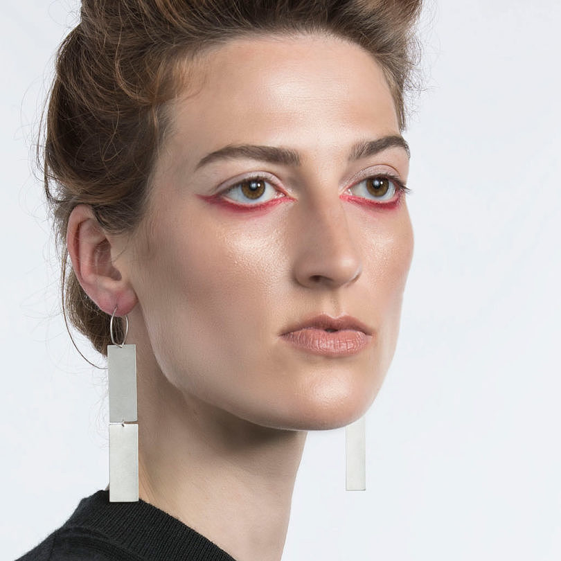 jewelry，brass，Black leather，Marble，Minimalist，