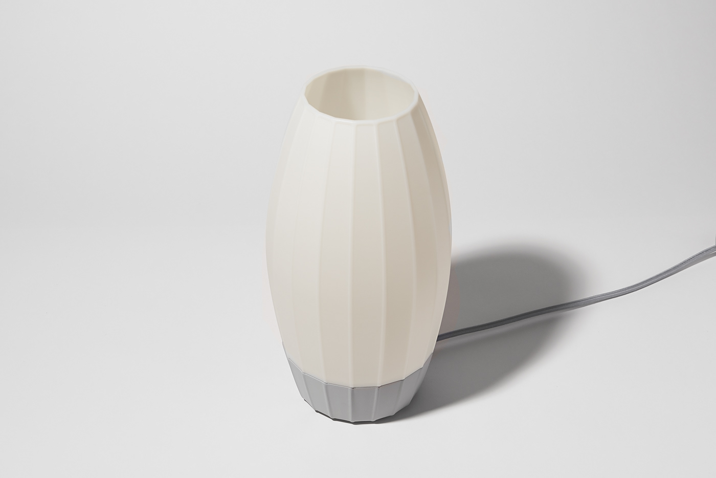 Desk lamp，carbon fibre，system，life，