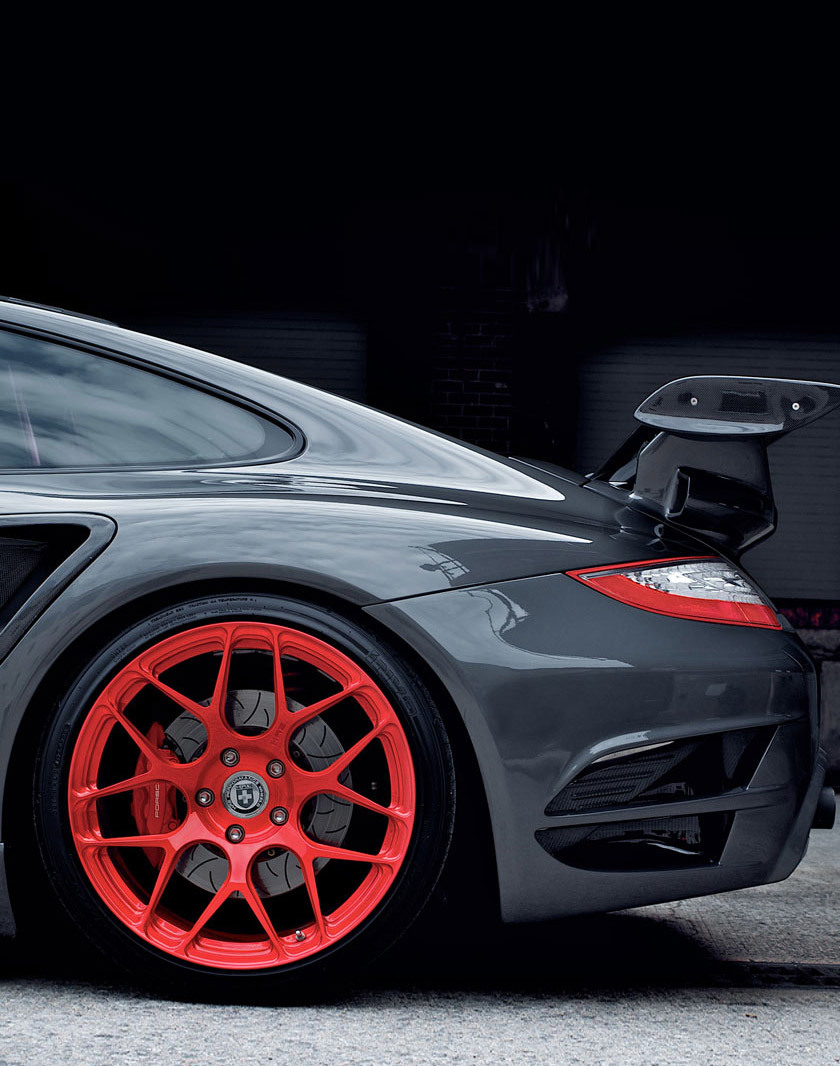 traffic，vehicle，Sports car，details，racing，industrial design，