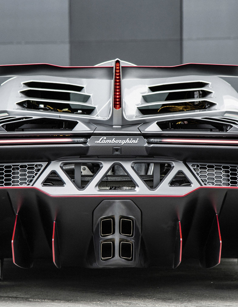 traffic，vehicle，Sports car，details，racing，industrial design，