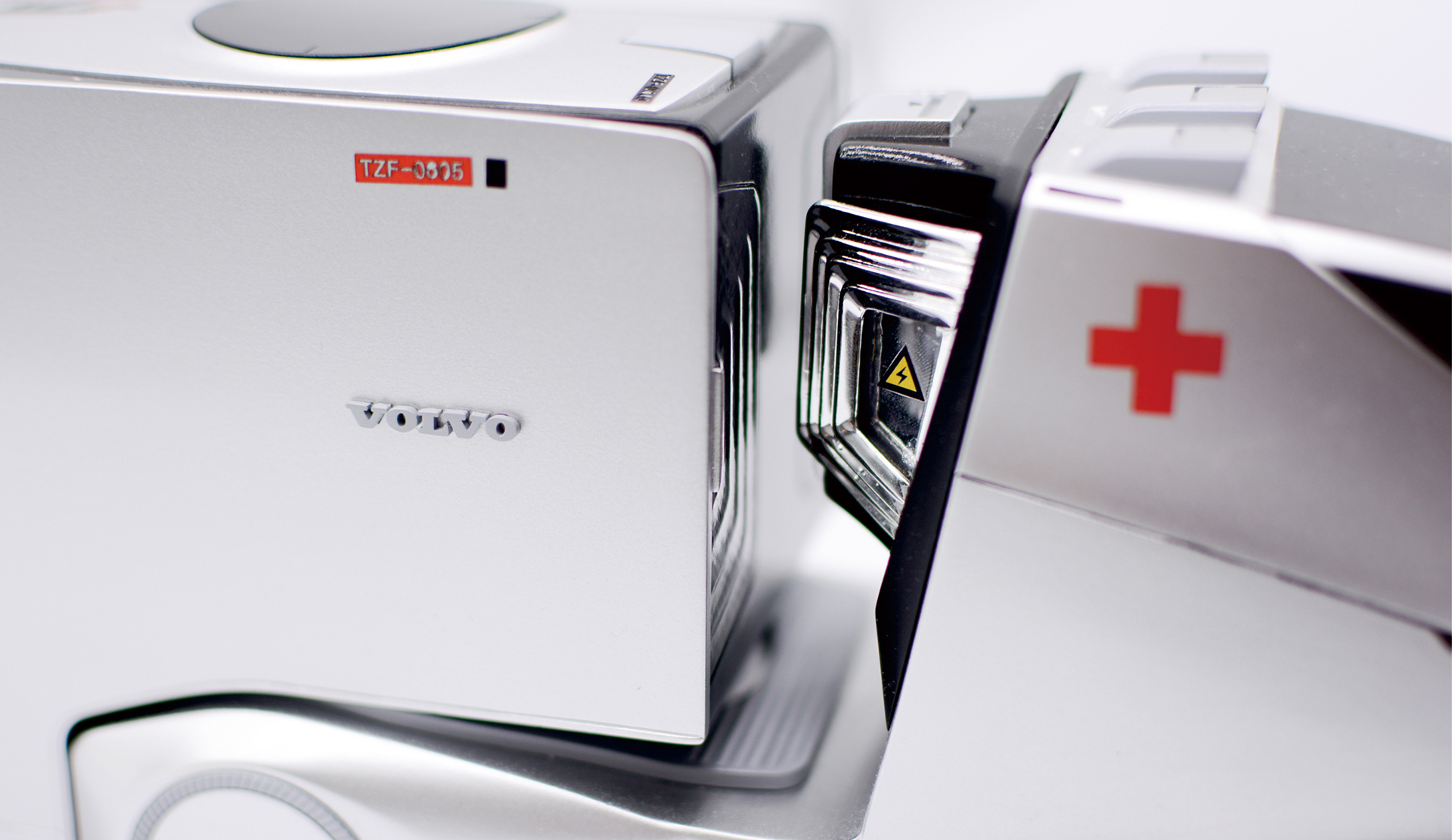 silver，intelligence，ambulance，