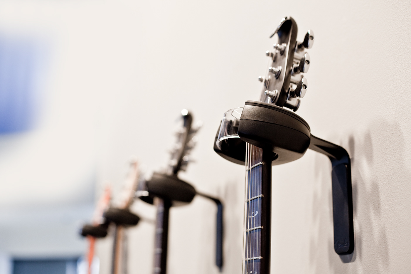 guitar，Shelf，black，